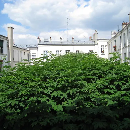 Quiet Hill Of Montmartre Paris